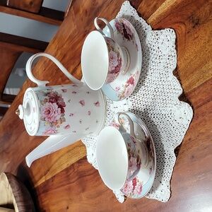 Grace Teaware Teapot Pot and Tea cups